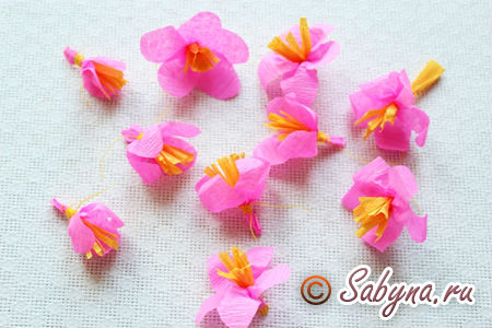 цветы сакуры из бумаги