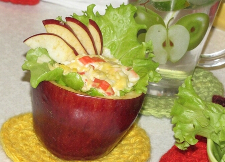 Как приготовить «Овощной салат в яблоках»